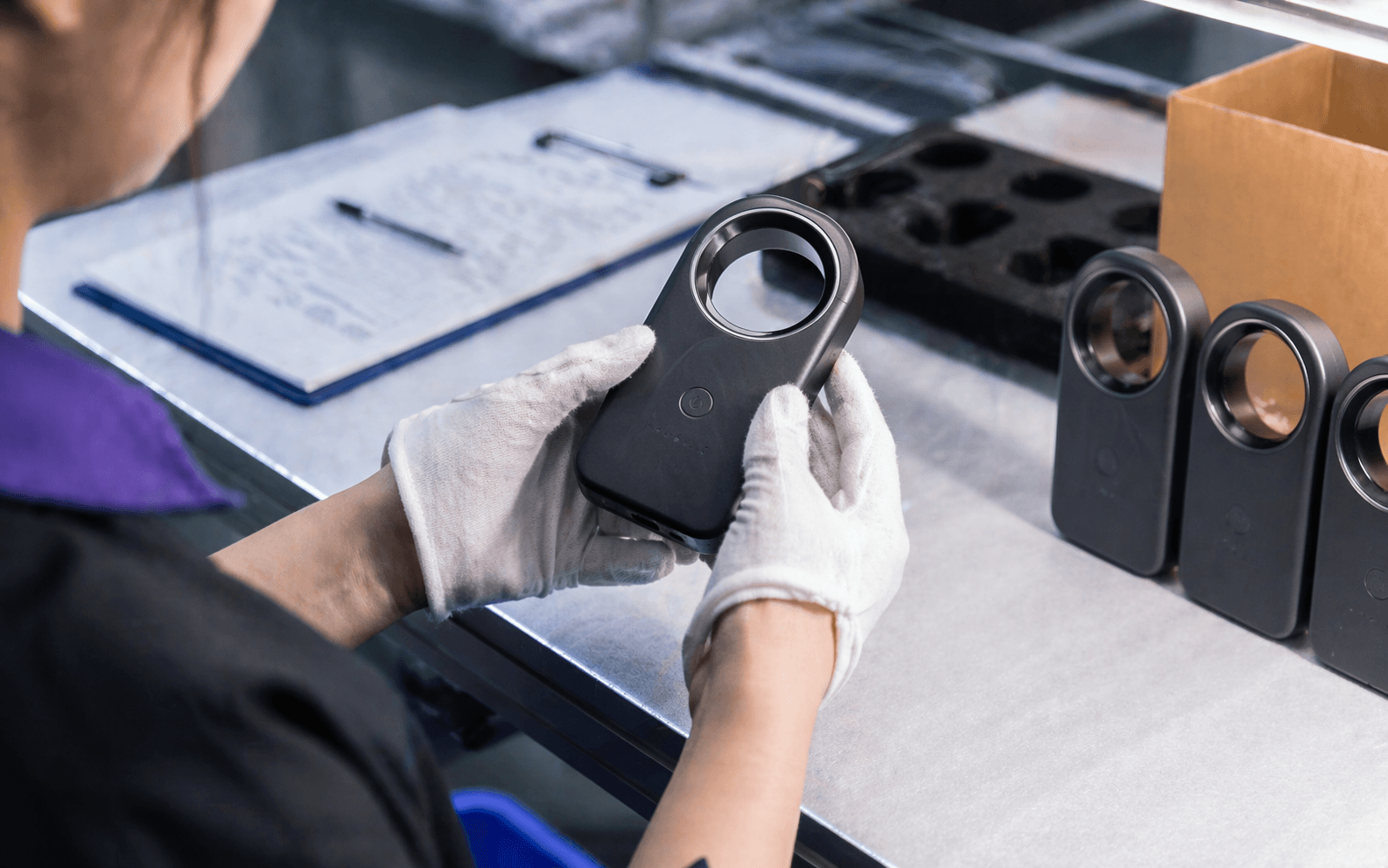 Shiplox product quality inspection at a Shenzhen operations workstation